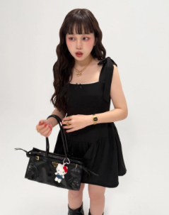 yuhanwang ユハンワン　リボンワンピースBLACK S 新品未使用 yuhanwang ユハンワン リボンワンピースBLACK S 新品未使用 2025