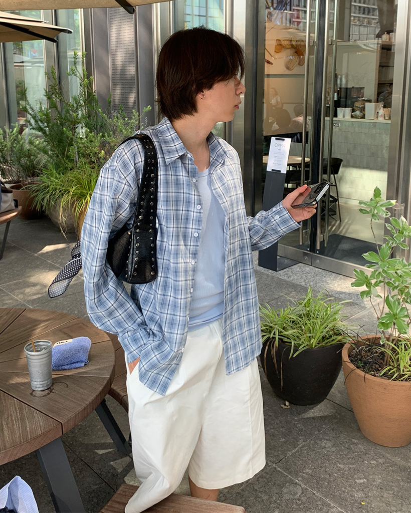 スタッズ付きグレーショルダーバッグ スタッズショルダーバッグ | FREE'S MART（フリーズマート