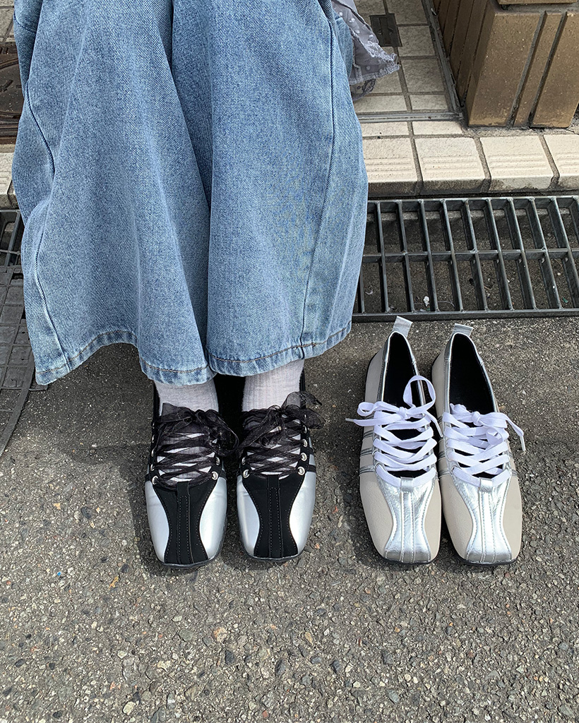 リボンバレムードポイントスニーカー