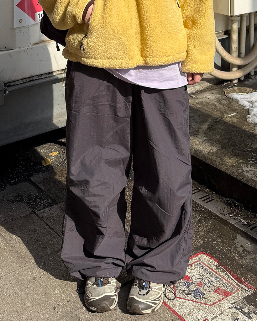 ナイロンパラシュートワイドパンツ