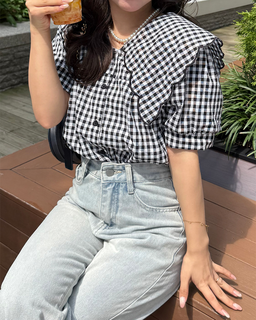 スカラップピルグリムカラーパフスリーブボタンブラウス