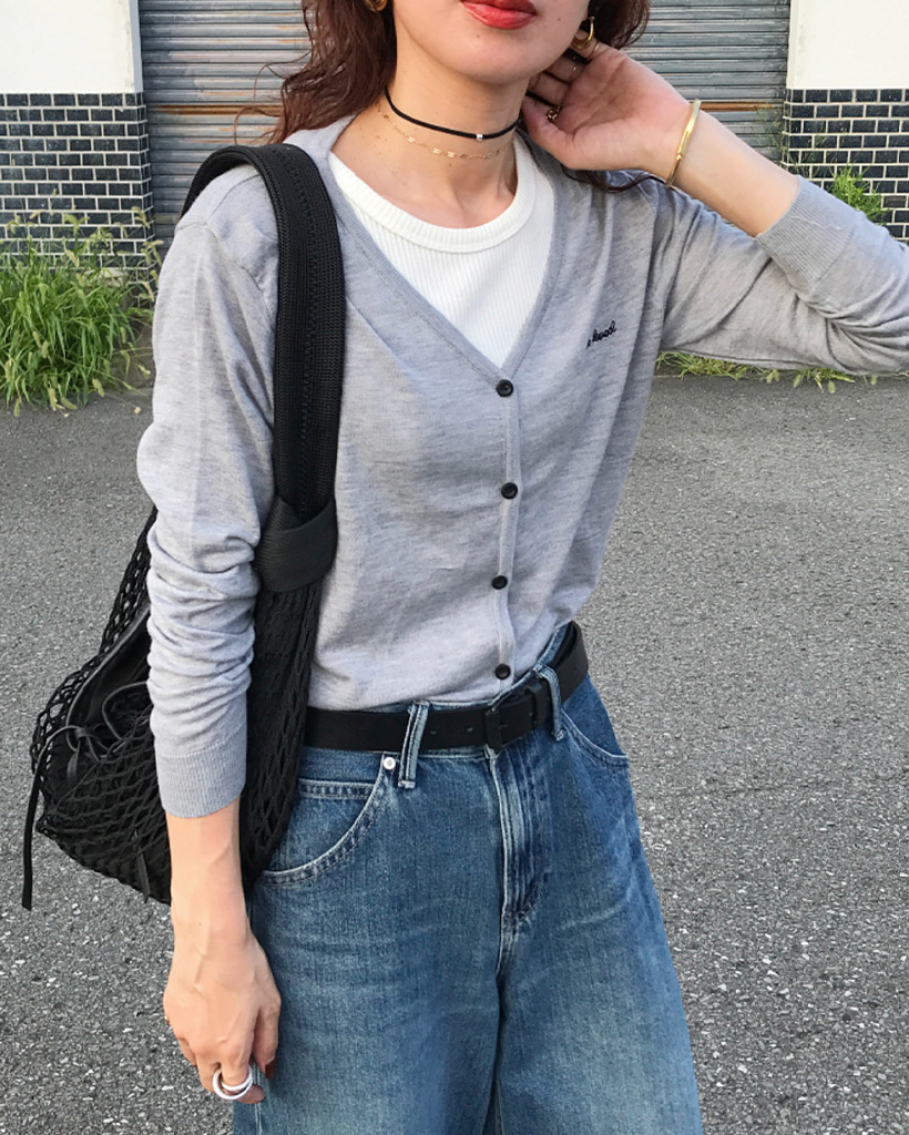 バイカラーワンポイント刺繍カーディガン | ファッション通販サイト NUGU