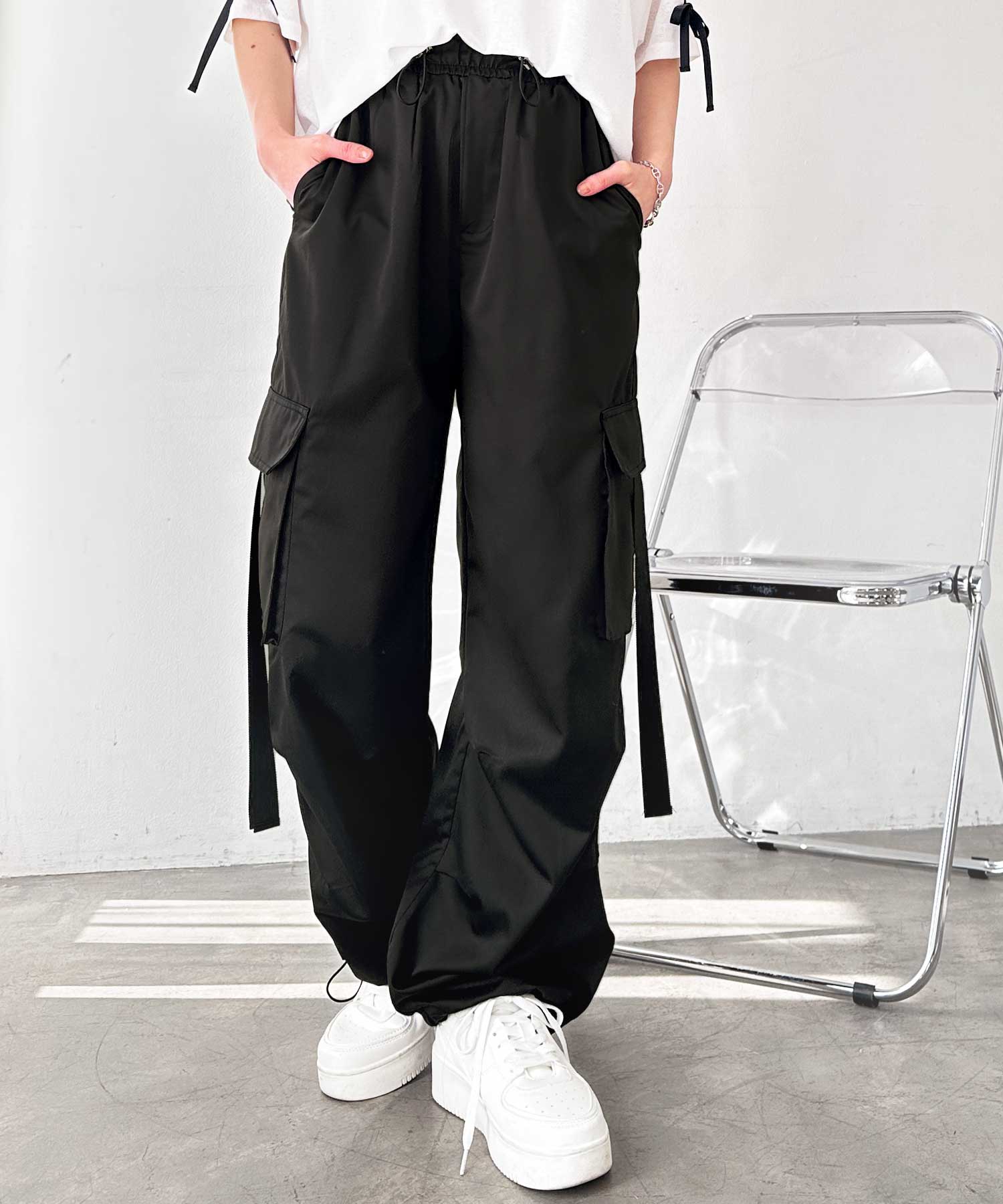FIRSTMOODコラボ》ルーズシルエットサイドリボンカーゴパンツ