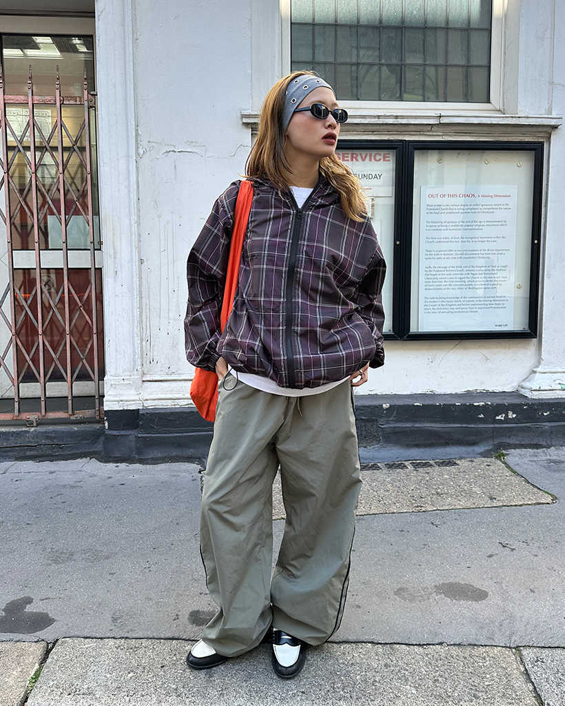 ユニセックス）タータンチェックダブルジップウィンドブレーカー