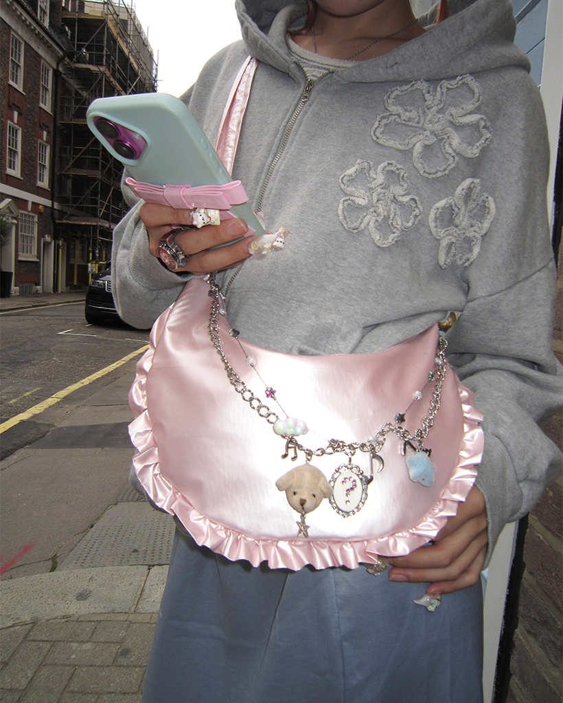 メルヘンレタリングダブルジップパー カー 紺色 nugu haku anji メルヘンレタリングダブルジップパー カー 紺色 nugu haku anji - メルカリ