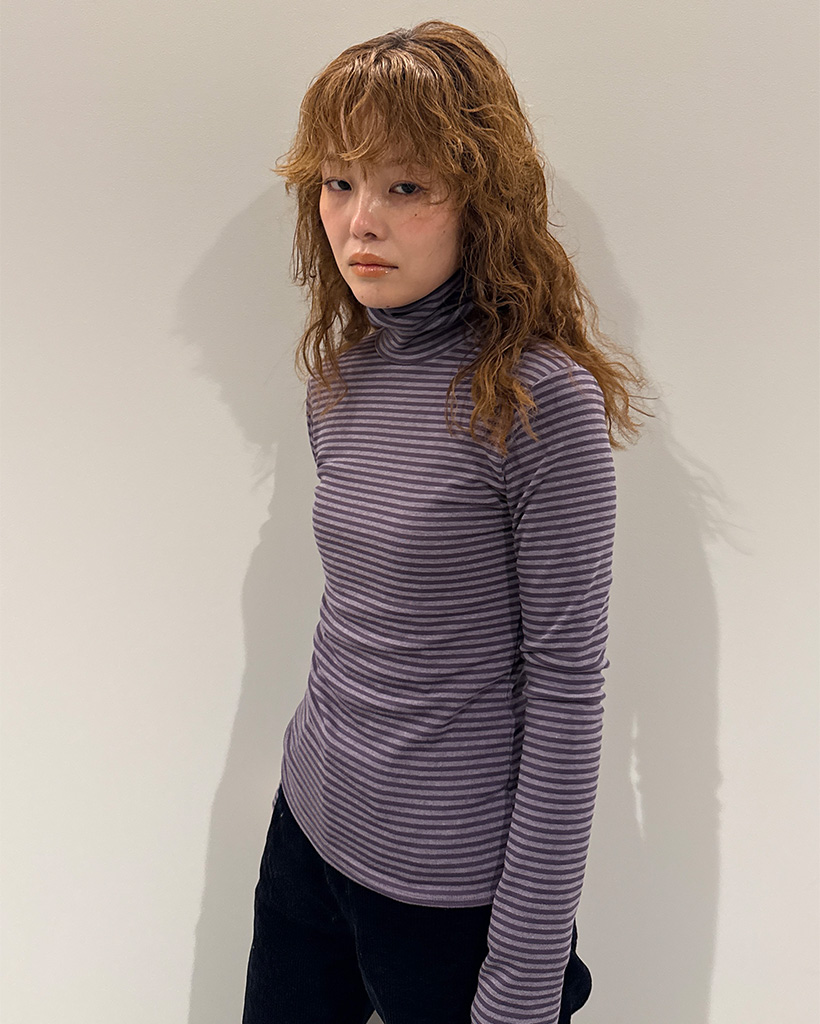 タートルネックボーダーロングスリーブTシャツ