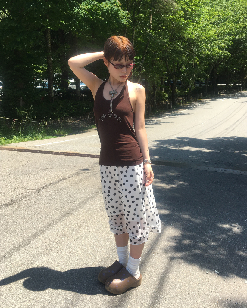 スタッズホルターネックタンクトップ | ファッション通販サイト NUGU