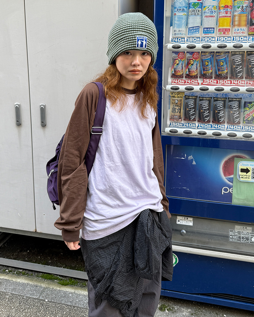 ルーズフィットラグランスウェットシャツ