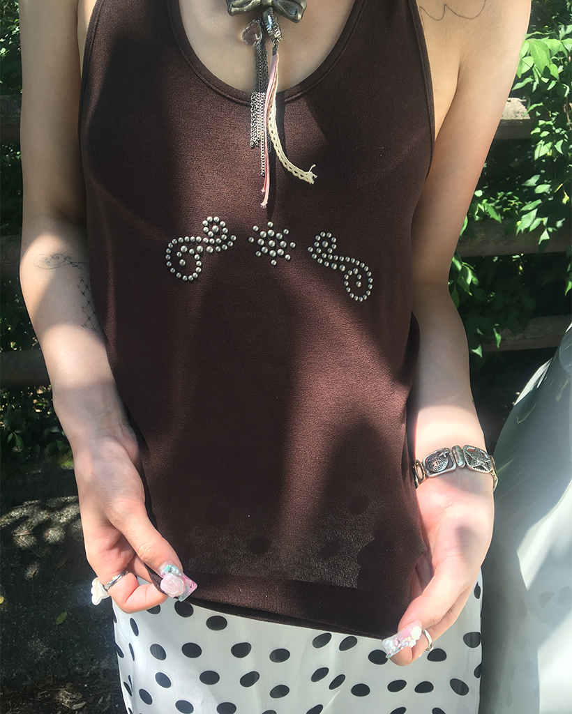 スタッズホルターネックタンクトップ | ファッション通販サイト NUGU