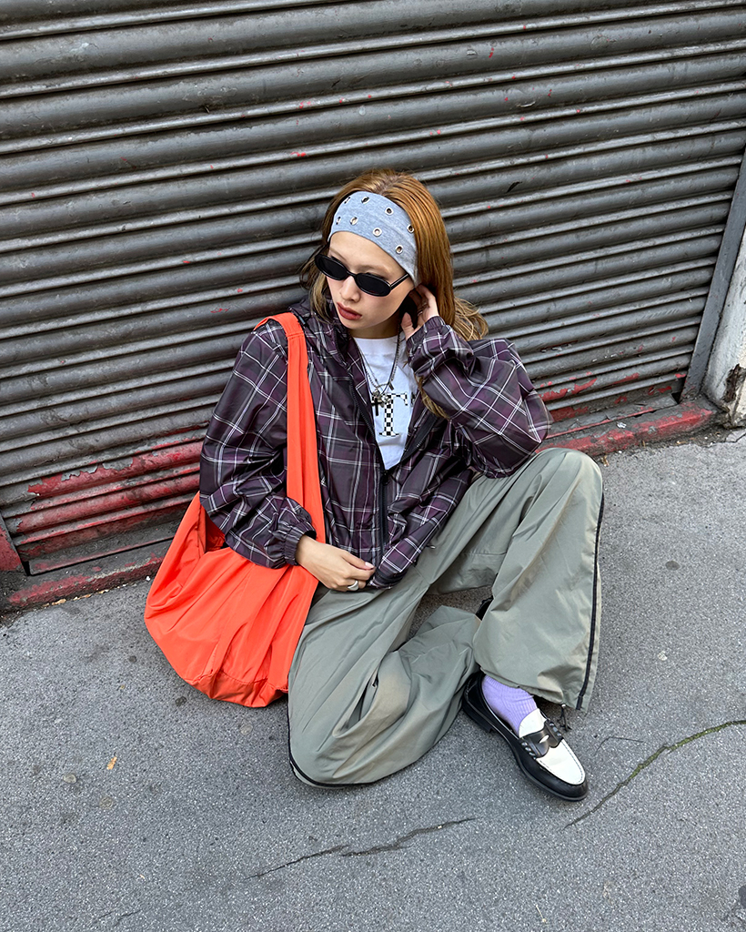 ユニセックス）タータンチェックダブルジップウィンドブレーカー