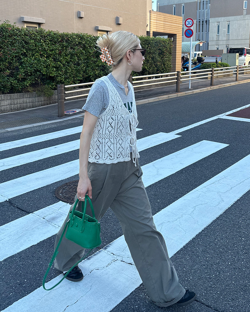 accaスカイブルーヘアクリップ small accaスカイブルーヘアクリップ small