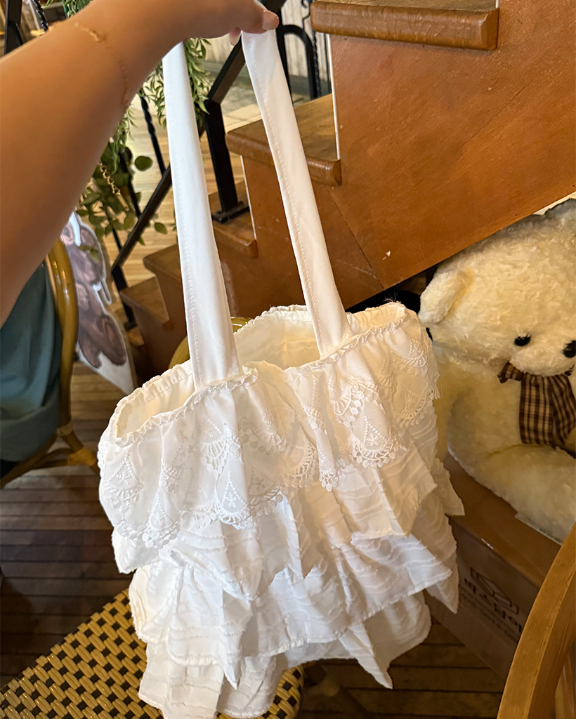 パンチングレースフリルティアードトートバッグ | ファッション