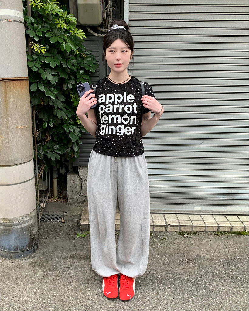 スターパターンレタリング半袖Tシャツ