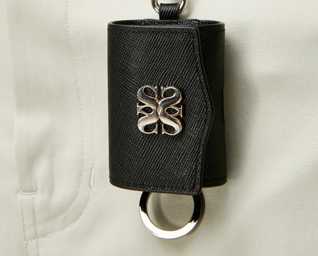 Satur Keyring Leather Airpods Case - Matt Black