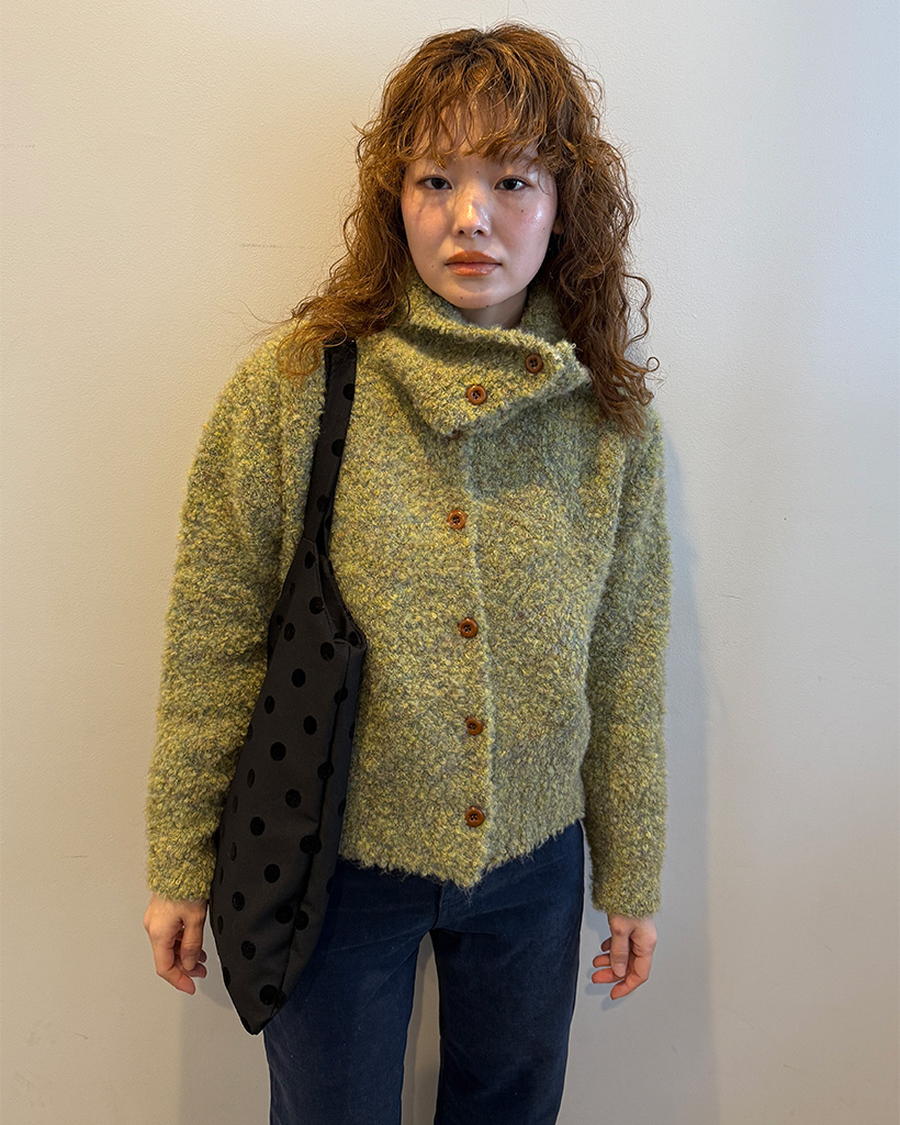 ハイネックボタンカーディガン