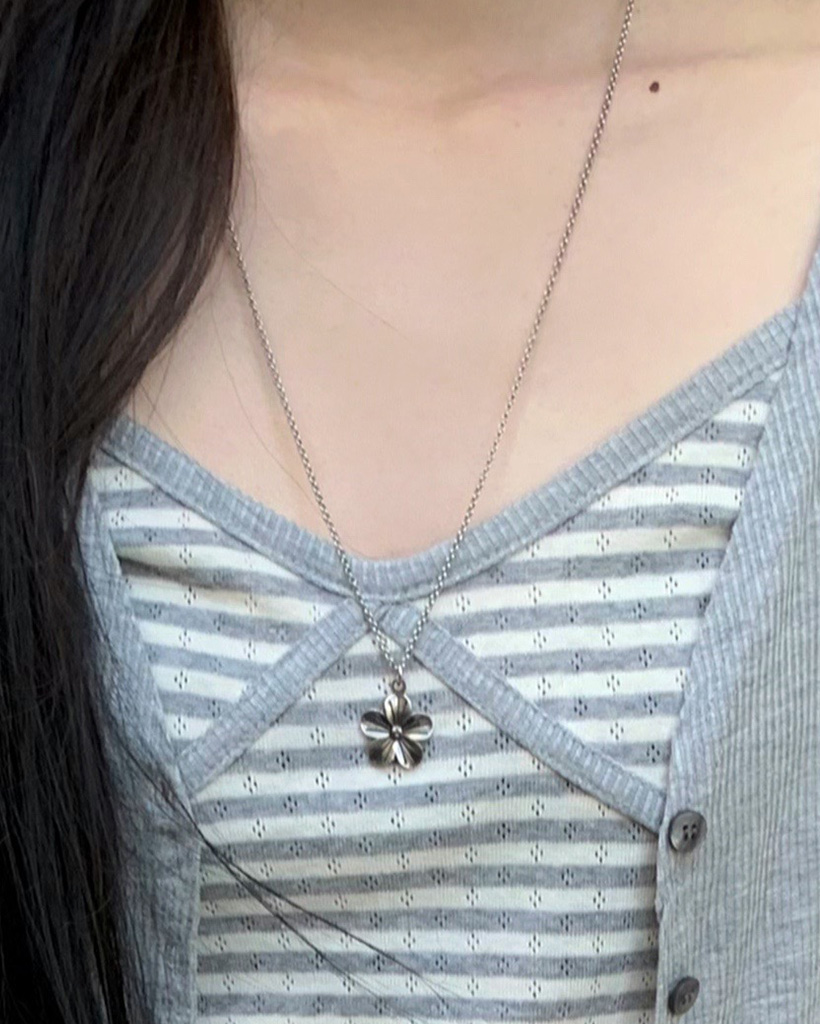 花ペンダントネックレス