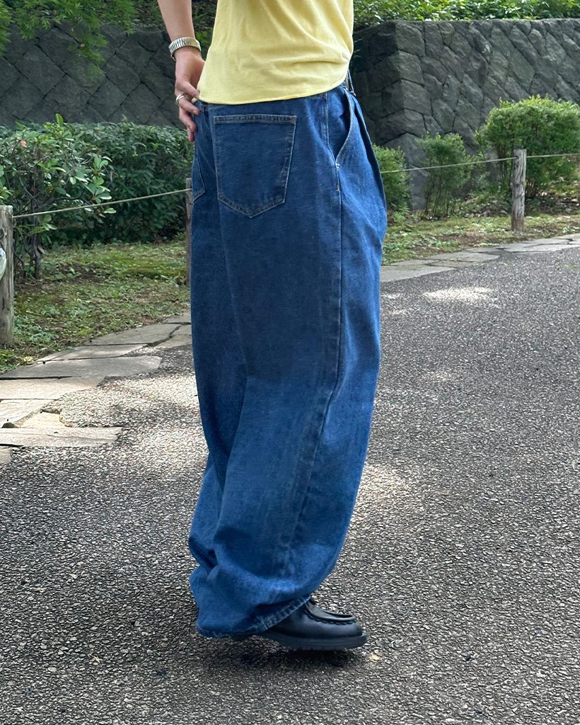 タック入りデニムワイドパンツ | ファッション通販サイト NUGU