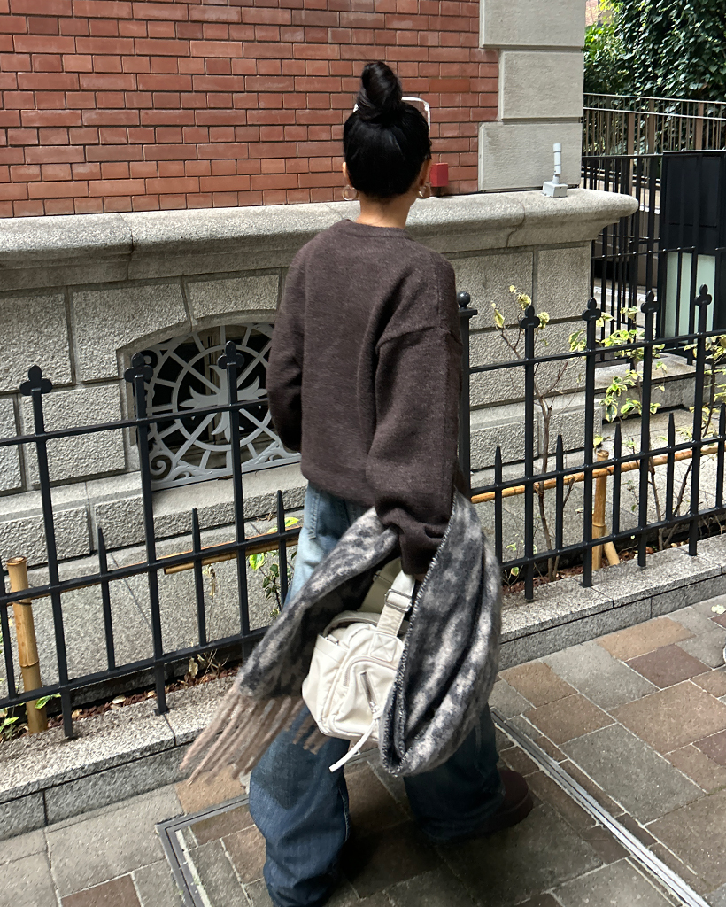 ユニセックス）ドロップショルダーシンプルハイゲージセーター