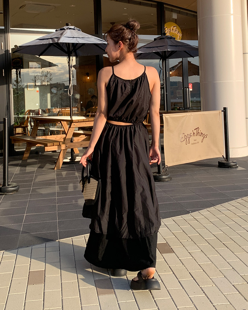 ❇️ALEXISアレクシス正規25新ホルターネックロングワンピース ❇️ALEXISアレクシス正規25新ホルターネックロングワンピース