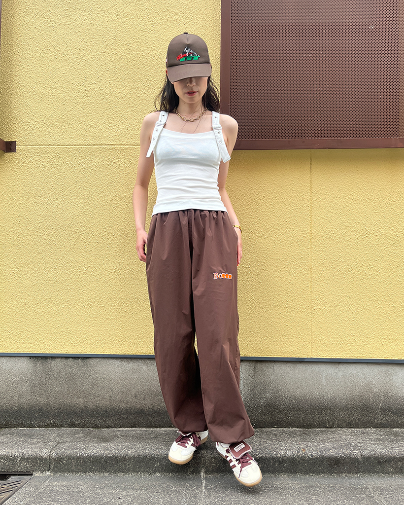 ベルトショルダースリムタンクトップ | ファッション通販サイト NUGU