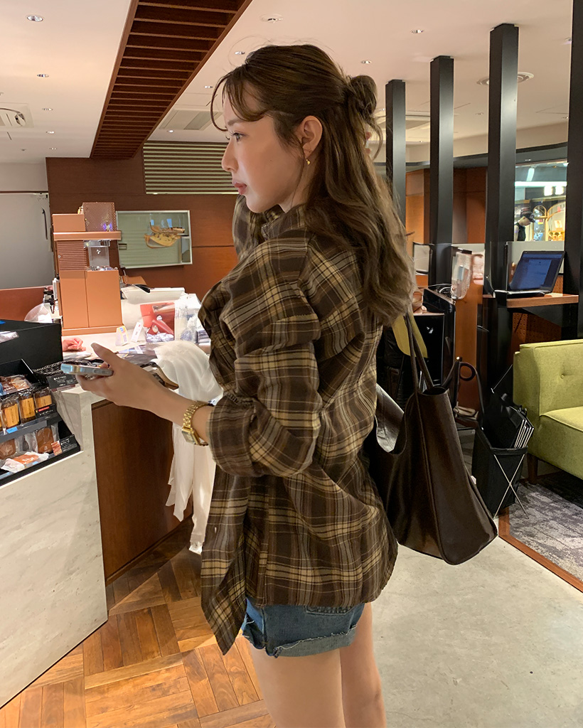 ブラウンオーバーサイズチェックパターンシャツ | ファッション通販