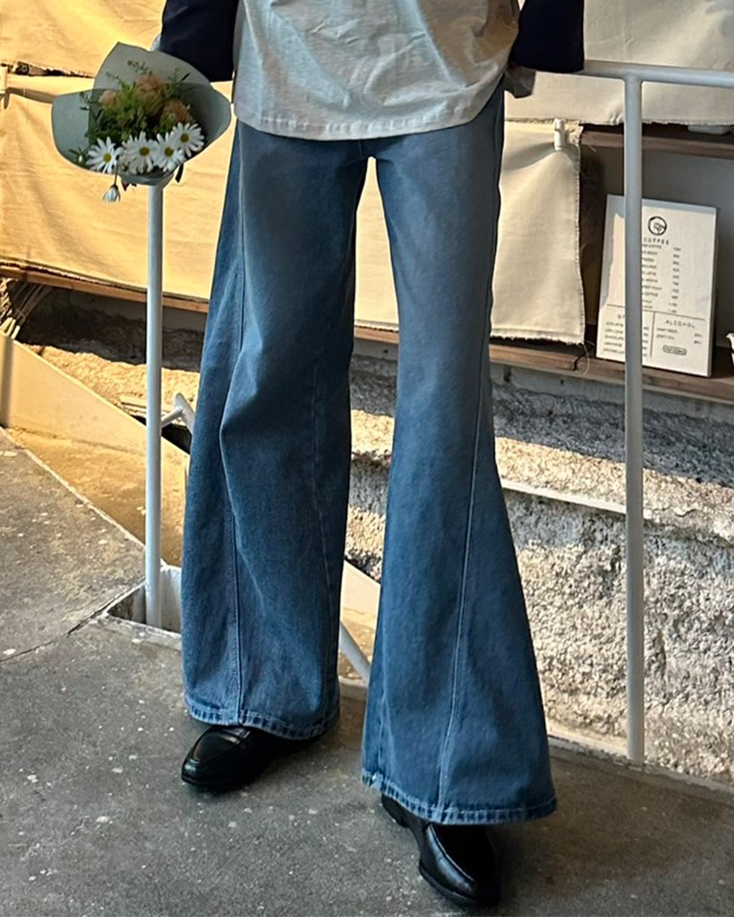 カットアウトブーツカットデニム ブーツカットジーンズ ワンウォッシュカラー/ユニセックス