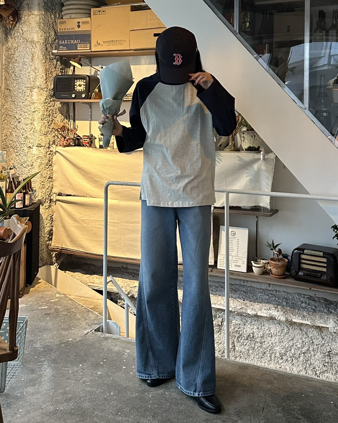 スリットブーツカットデニムパンツ | ファッション通販サイト NUGU