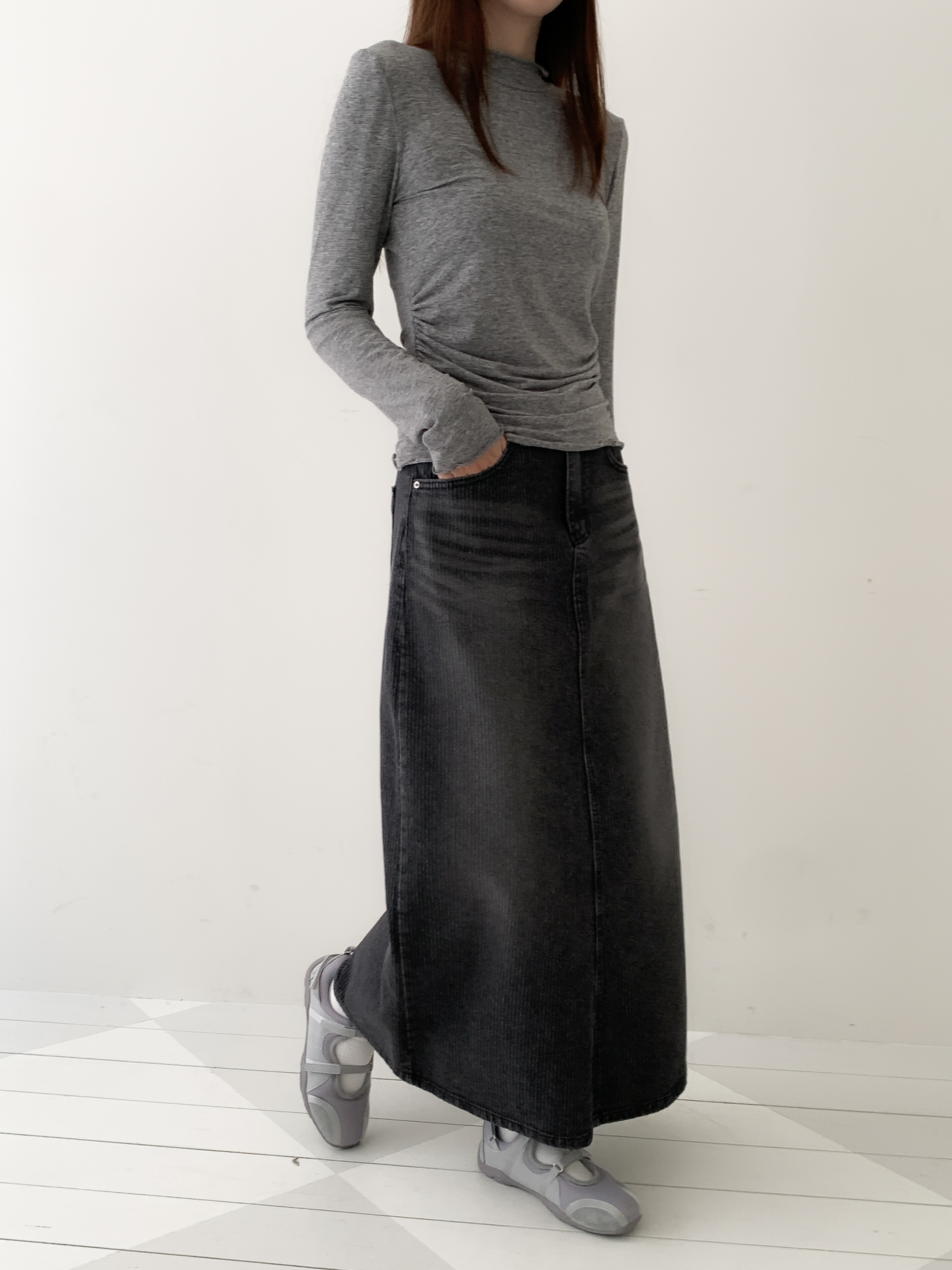 ストライプスリットロングスカート