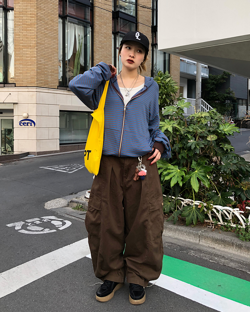 ユニセックス）ウエストストリングバルーンカーゴパンツ