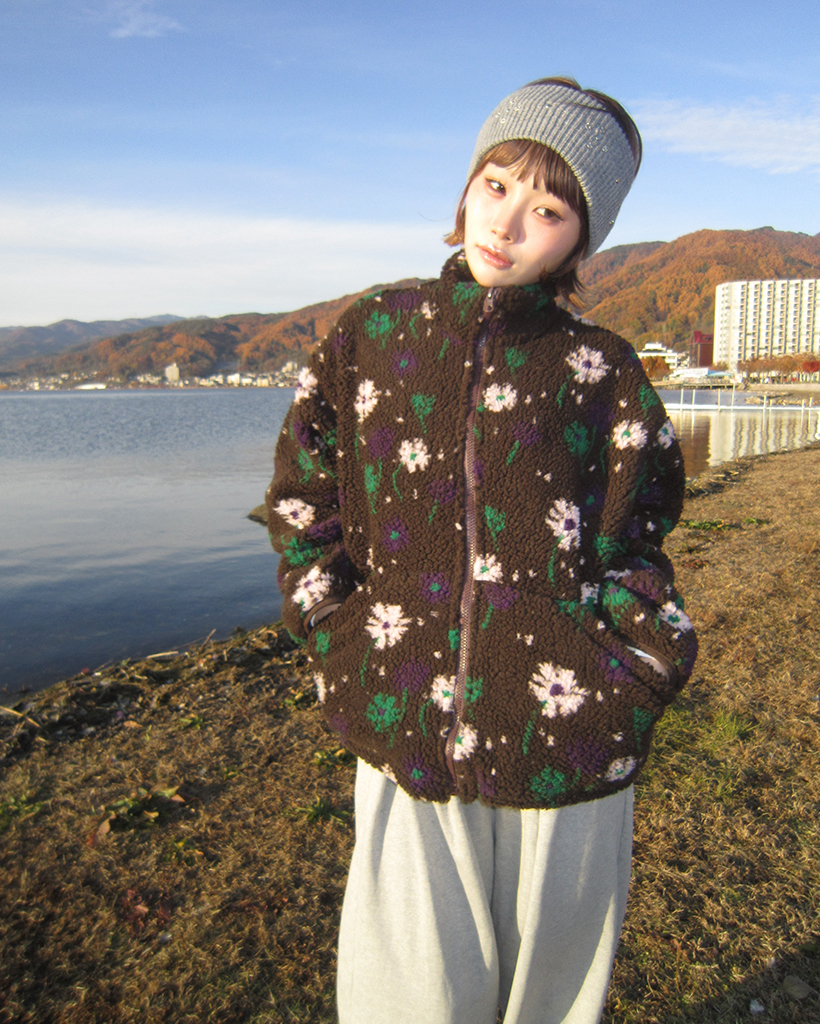 フラワーボアスタンドネックジップジャケット