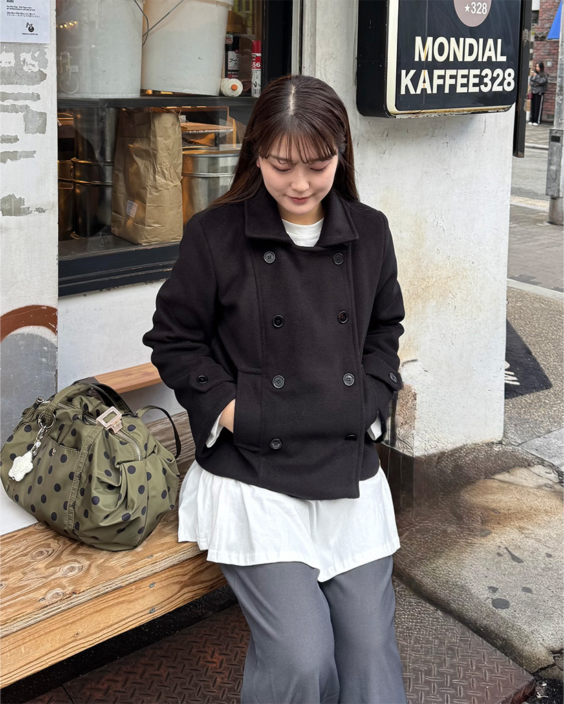 ダブルカラーショートコート