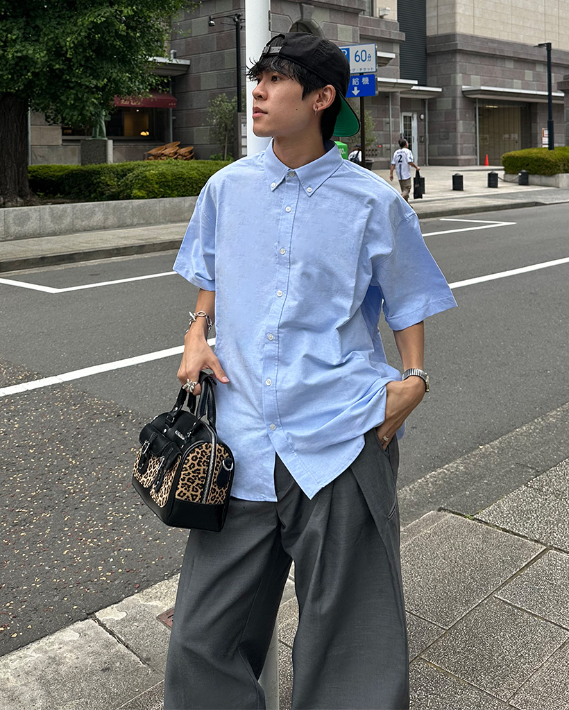 【関税込】 ベーシック 半袖 Tシャツ - ネイビー オリジナルベーシックスタイルTシャツ｜TRUSSで半袖Tシャツを1枚
