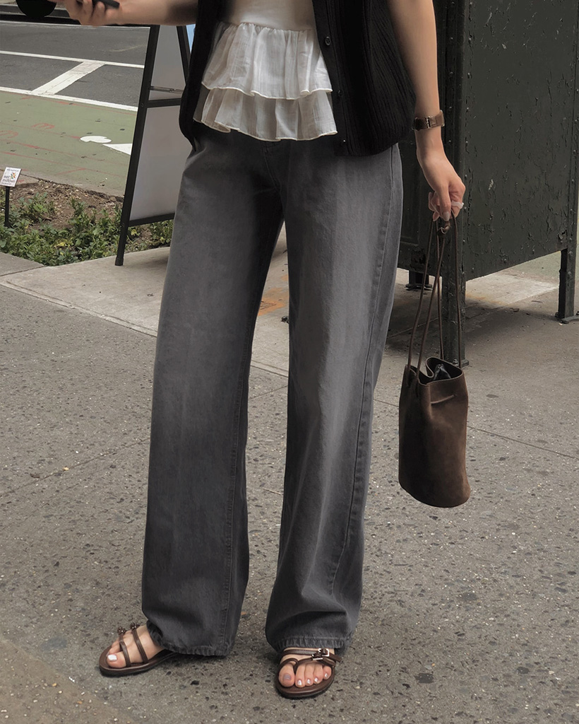 グレーウォッシュデニムパンツ | ファッション通販サイト NUGU