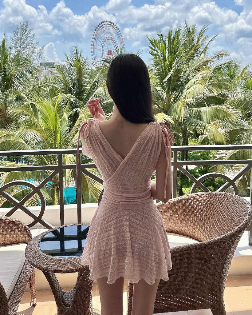 レースフリルシャーリングバレエコアワンピース水着