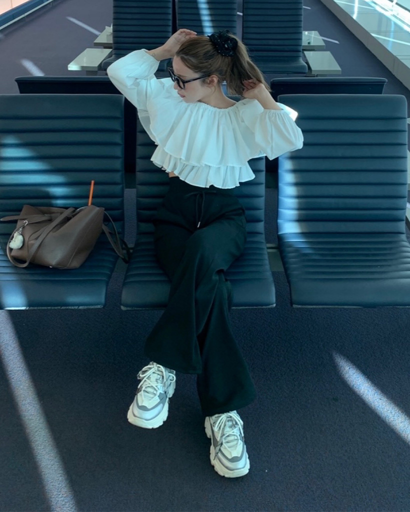 ロメオジリオフショルダークロップドブラウス長袖9号