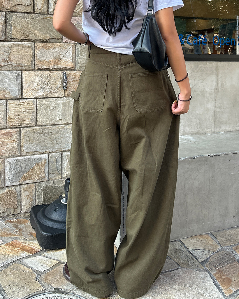 エイココンドウ　秋冬オリーブ色 バルーンパンツ 裏地付き　サイズフリー ウエストドローコードバルーンコットンパンツ | ファッション通販