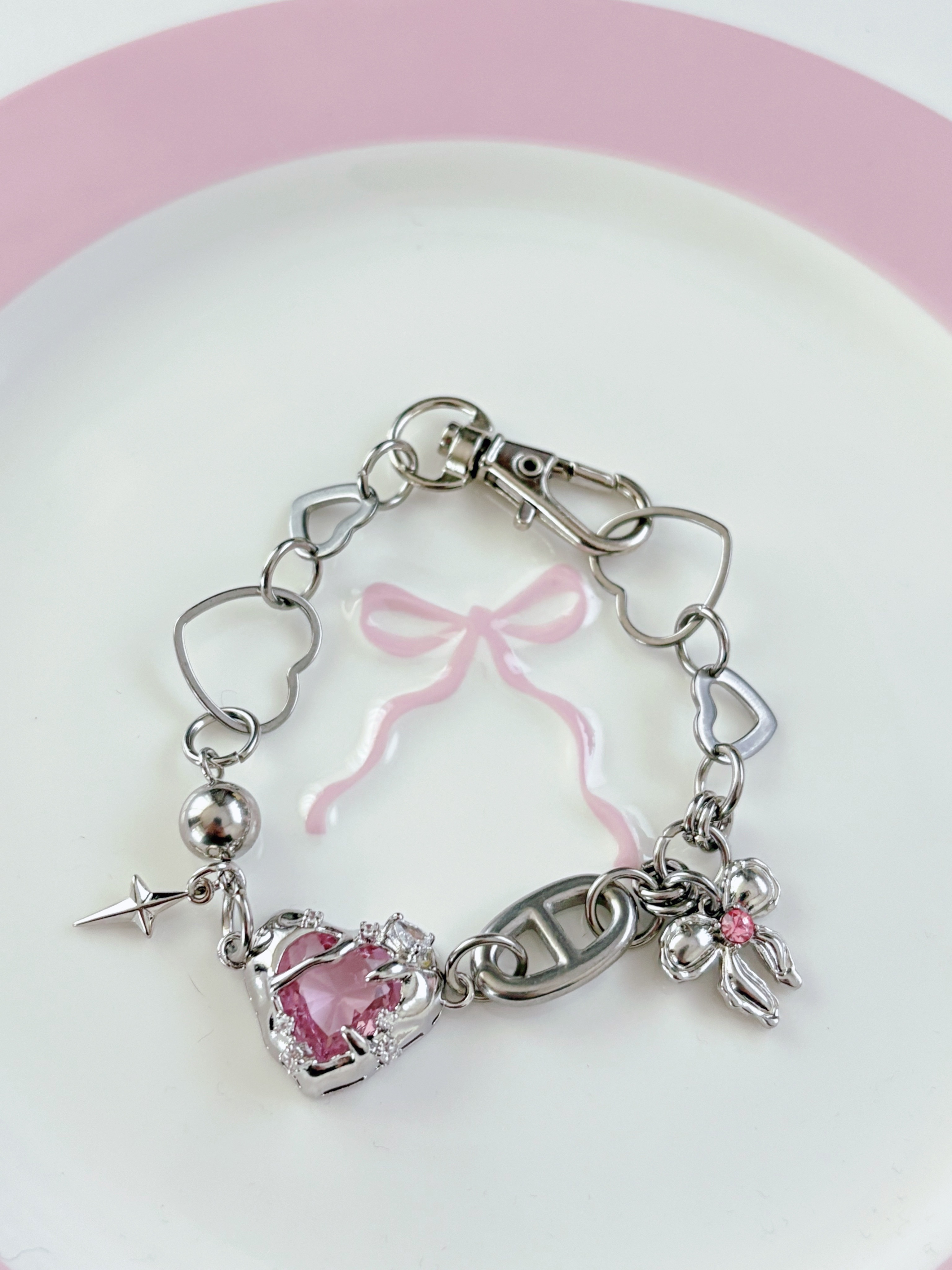 ピンクハートブレスレット