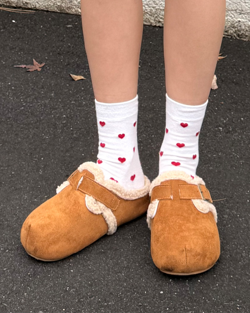 スエードボアサンダル