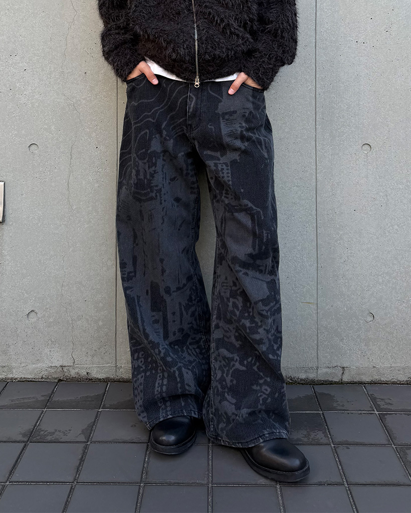 （ユニセックス）バックポケットプリントウォッシュワイドパンツ