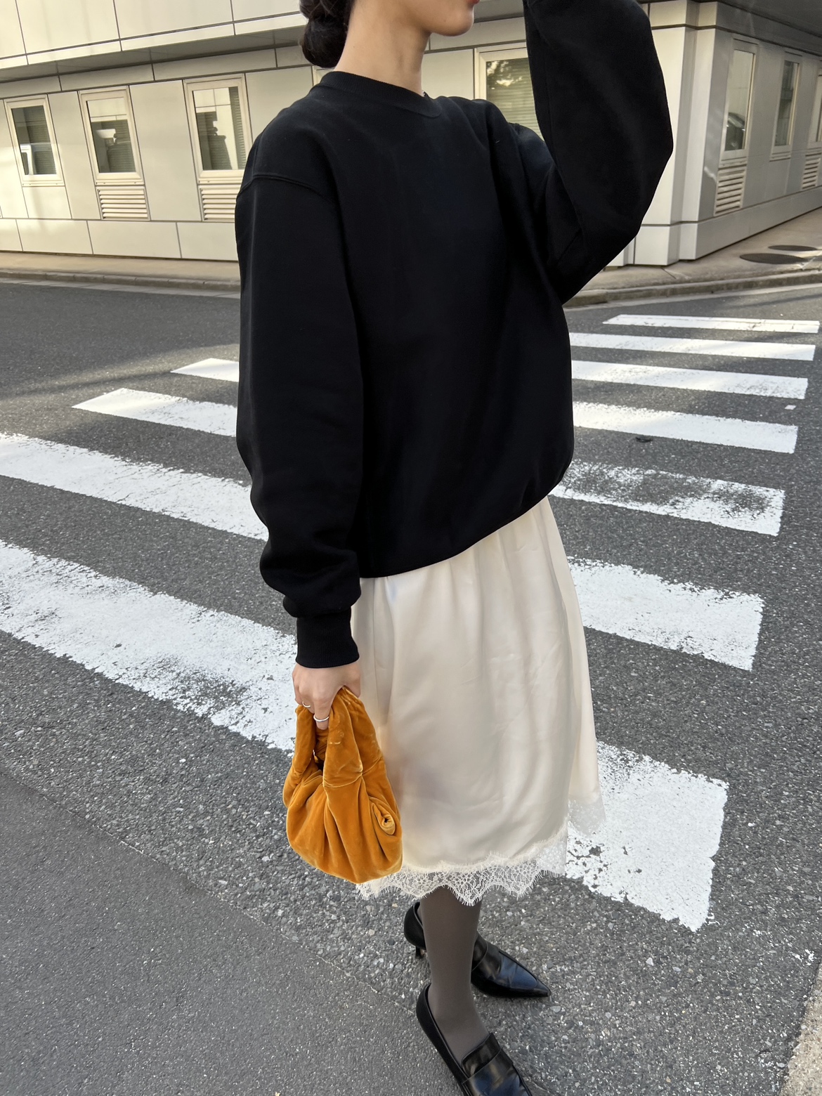 レースシルクミドル丈スカート