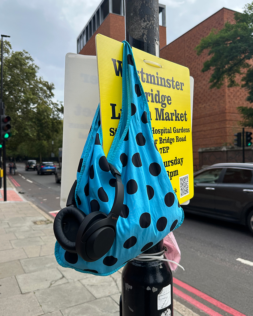 ボルカドットリバーシブルナイロントートバッグ