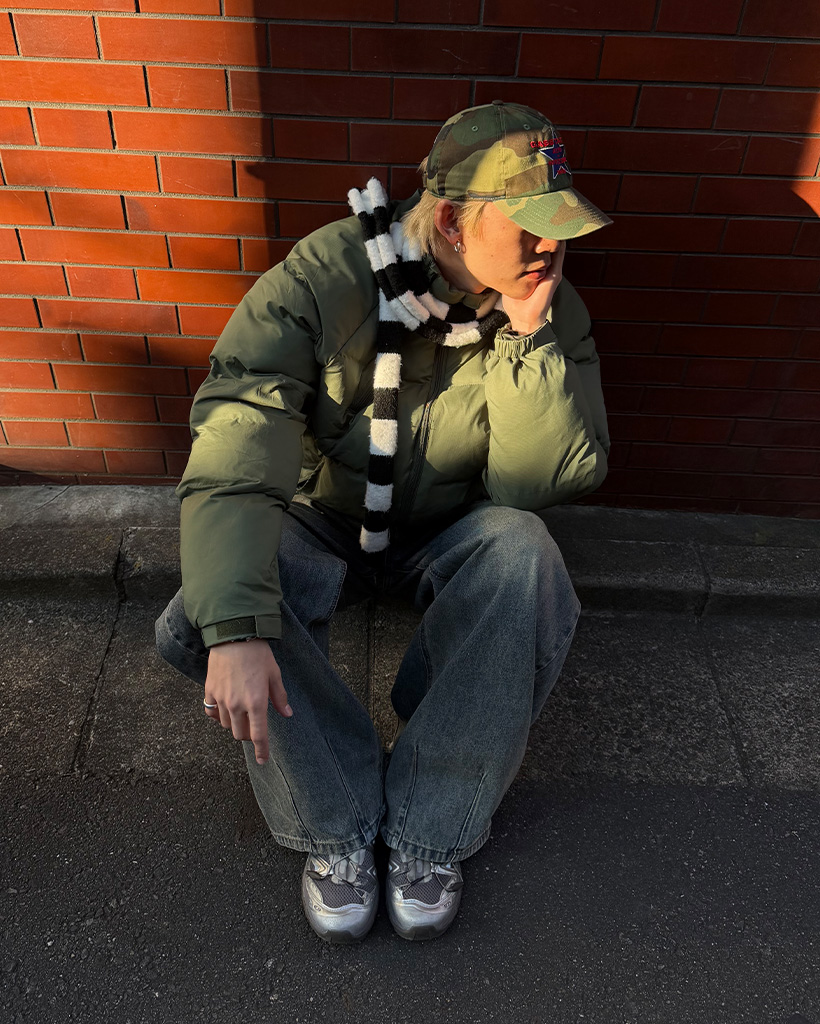 ファスナーポイントストリング付きダウンジャケット