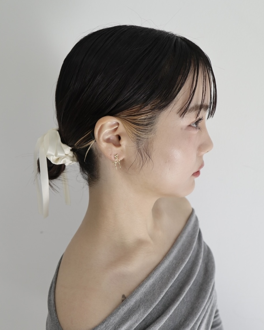 リボン レースアップ ピアス