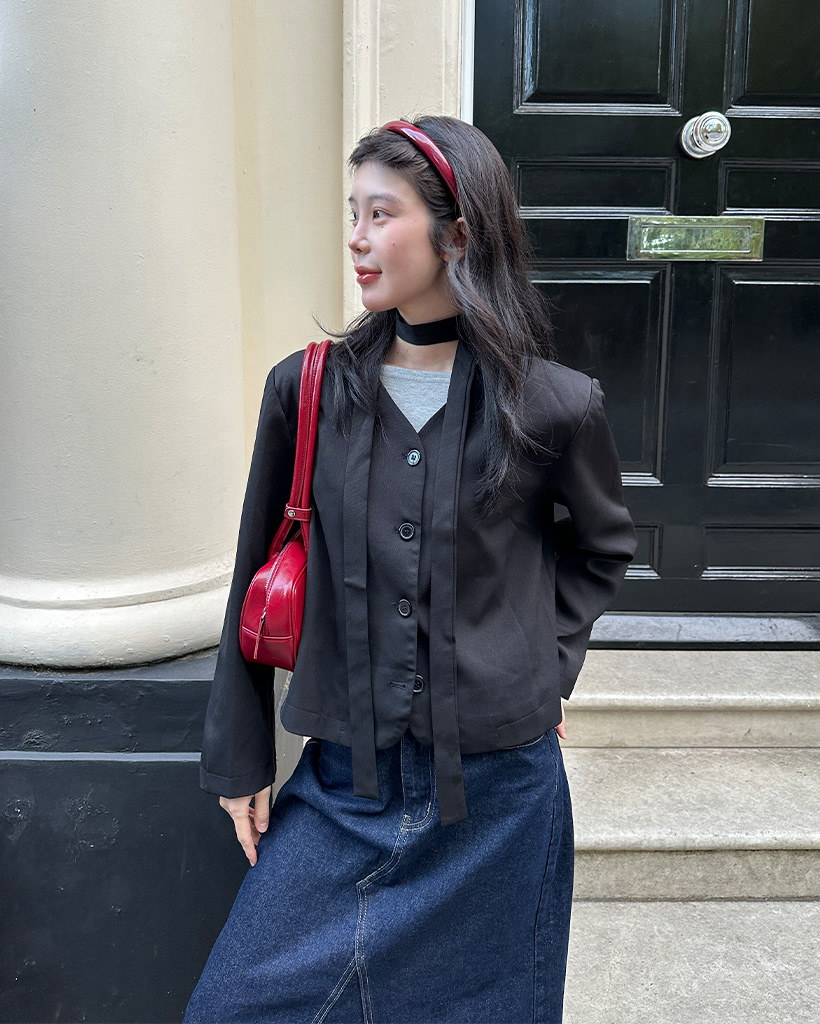 MAHF マーフ　Vネック長袖ウェア ベージュ黒 MAHF マーフ Vネック長袖ウェア ベージュ黒