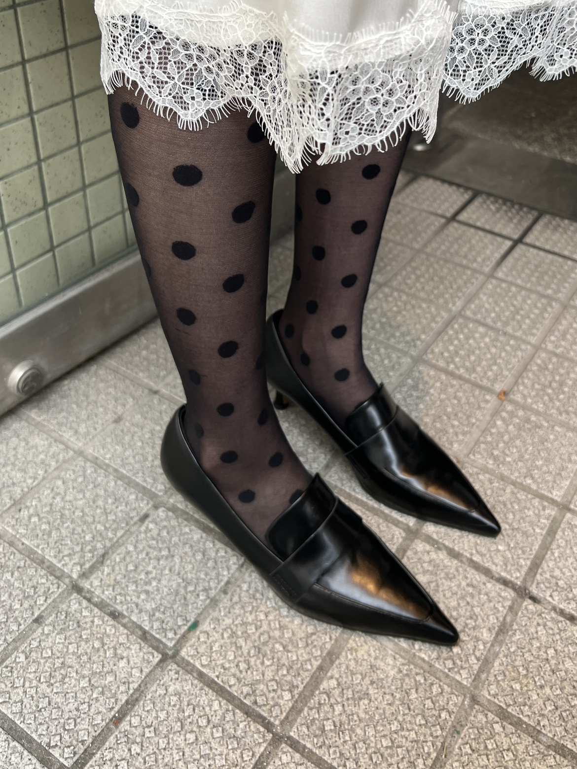 ポインテッドトゥパンプス