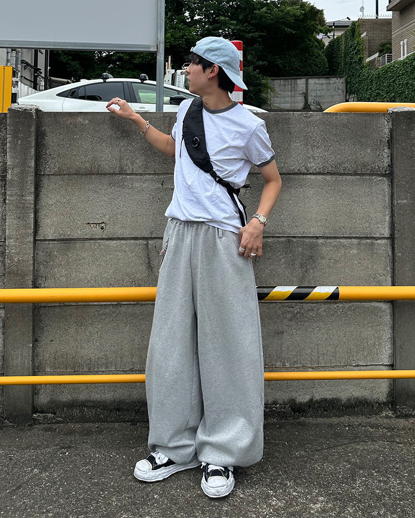 HELLOID ビブパンツ　ユニセックス　M ユニセックス）バルーンフィットベルトスウェットパンツ
