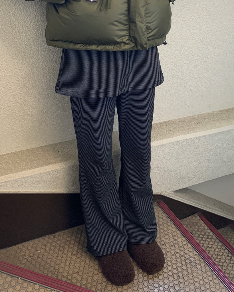 ボーダーフレアスカートパンツ