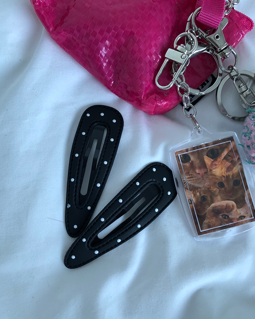 FOLNUA CLASSIC LOGO MINI HAIR PIN - GRAY | ファッション通販