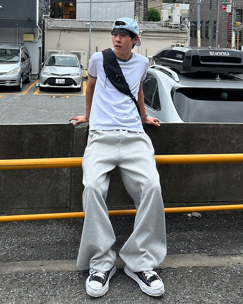 ユニセックス）バルーンフィットベルトスウェットパンツ