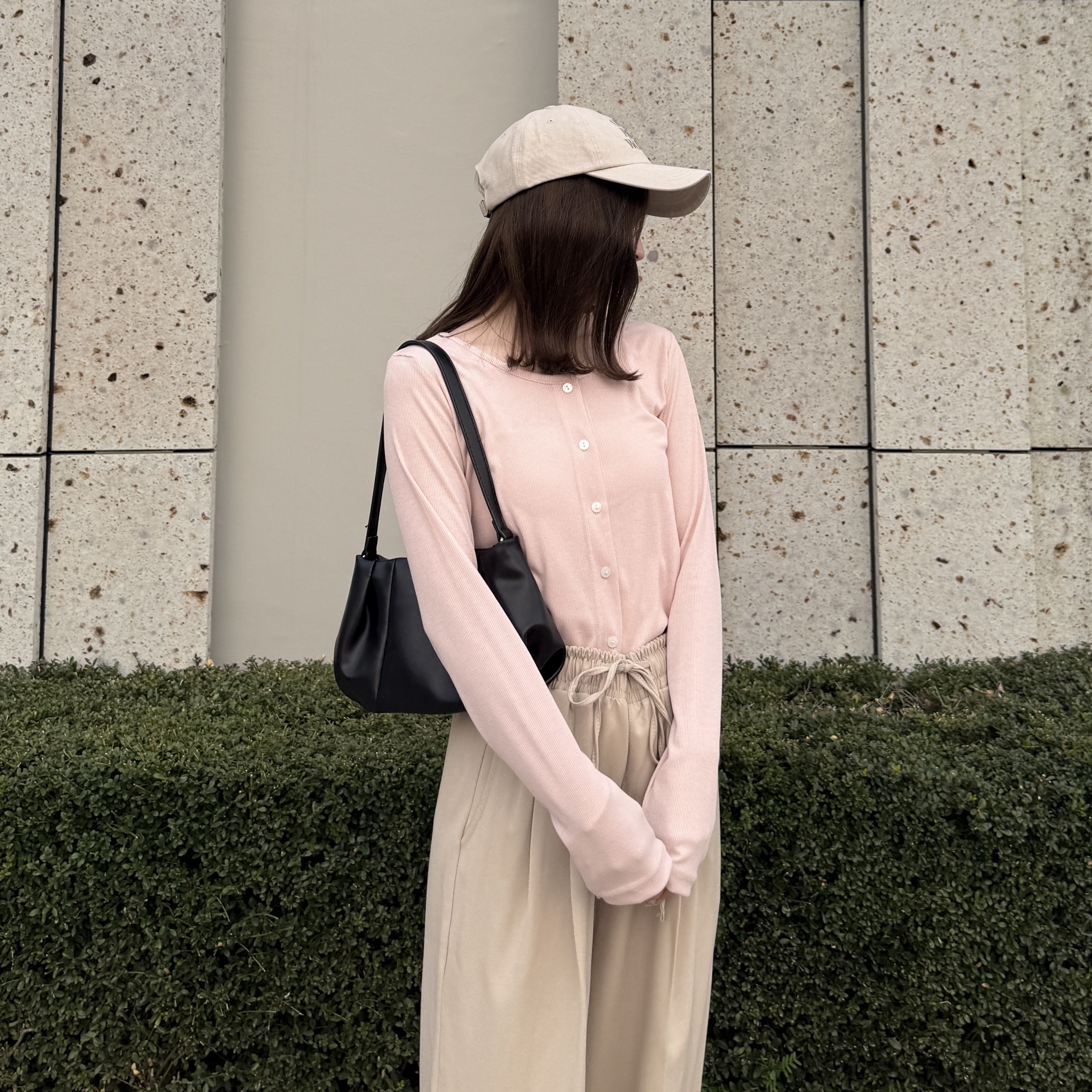 セミクロップフィットラウンドネックカーディガン | ファッション通販